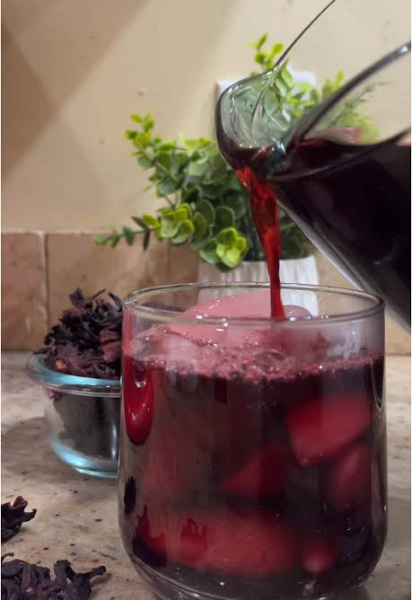 Karkadeh (Hibiscusthee)